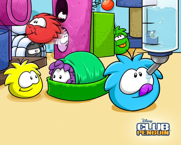 File:0213 puffle furniture lg.jpg