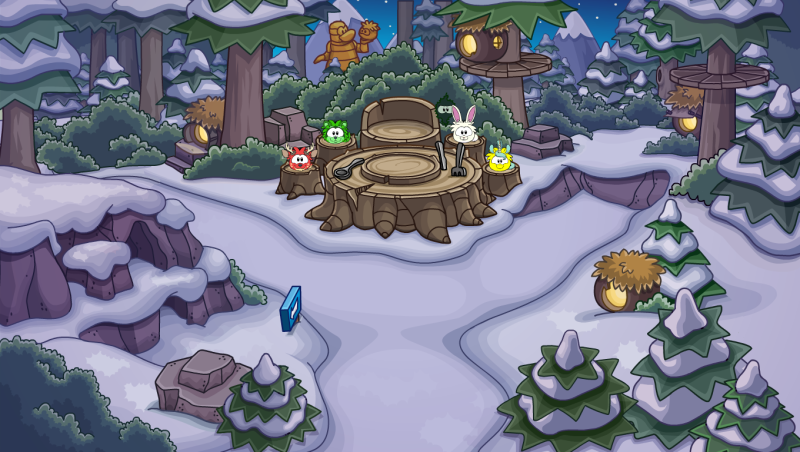File:HolidayParty2015PuffleWild.png